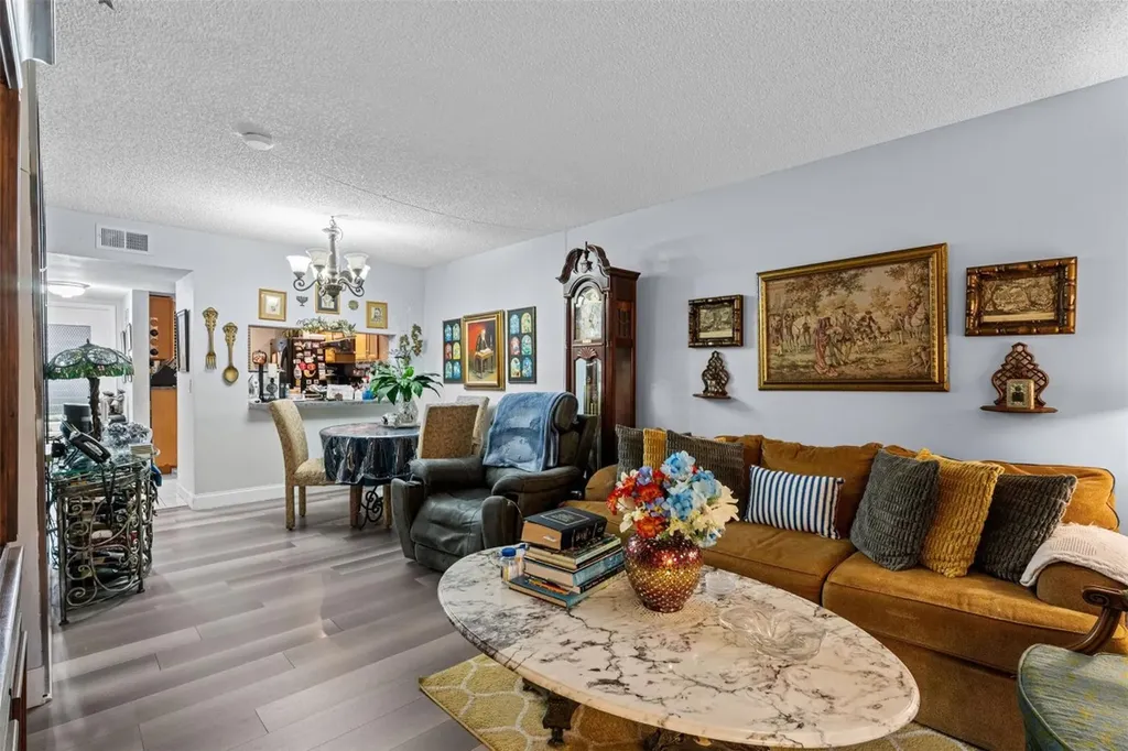 10402 Sunrise Lakes Boulevard Sunrise FL 33322