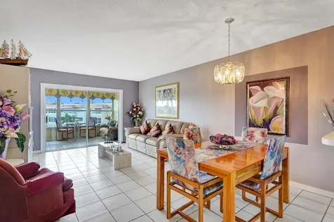 4800 NW 35th Street Lauderdale Lakes FL 33319