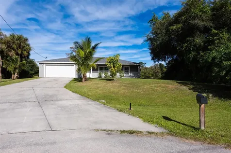 8007 Royal Court Labelle FL 33935
