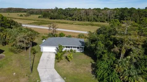 8007 Royal Court Labelle FL 33935