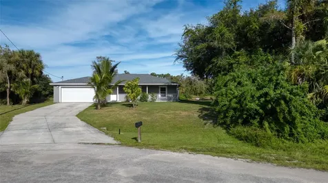 8007 Royal Court Labelle FL 33935