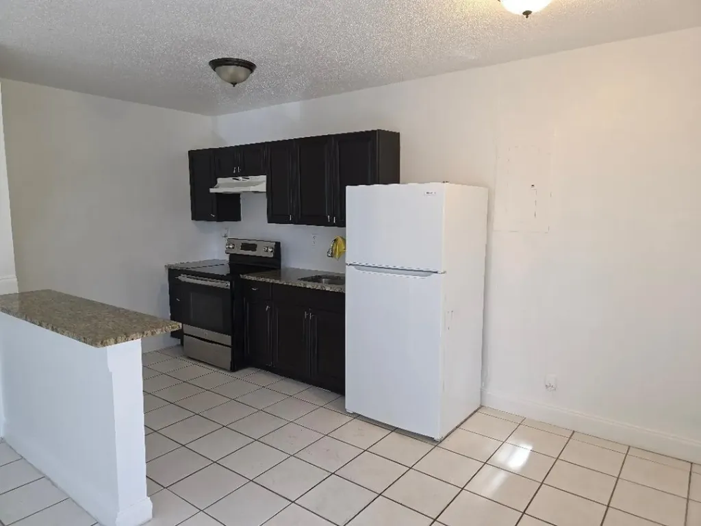 1034 NW 1st Avenue Fort Lauderdale FL 33311