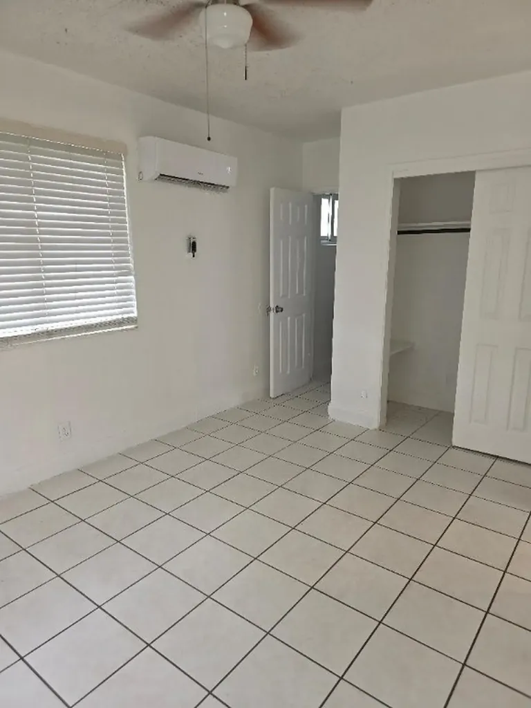 1034 NW 1st Avenue Fort Lauderdale FL 33311