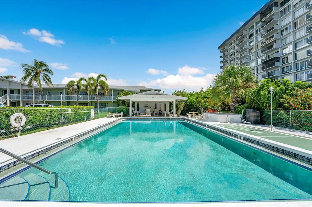 931 SE 9 Pompano Beach FL 33060