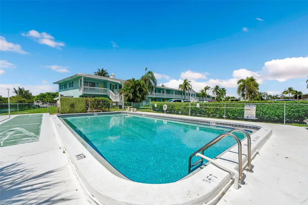 931 SE 9 Pompano Beach FL 33060