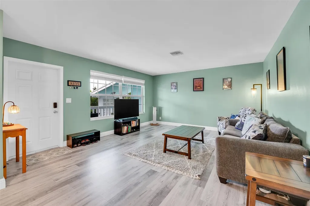 931 SE 9 Pompano Beach FL 33060