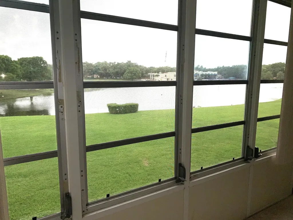 9460 Poinciana Place Davie FL 33324