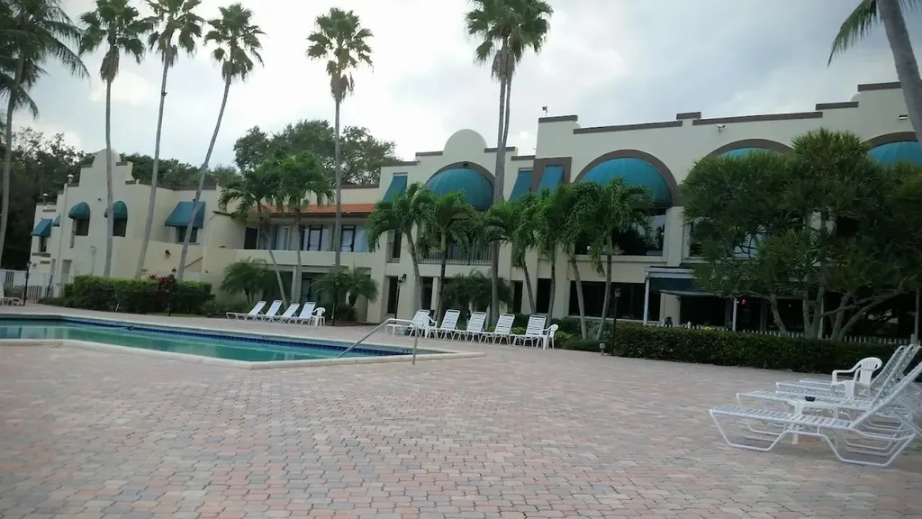 9460 Poinciana Place Davie FL 33324
