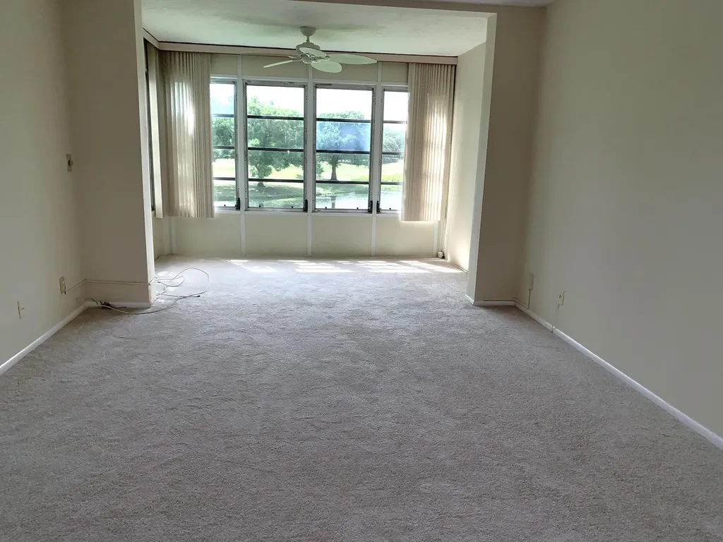 9460 Poinciana Place Davie FL 33324