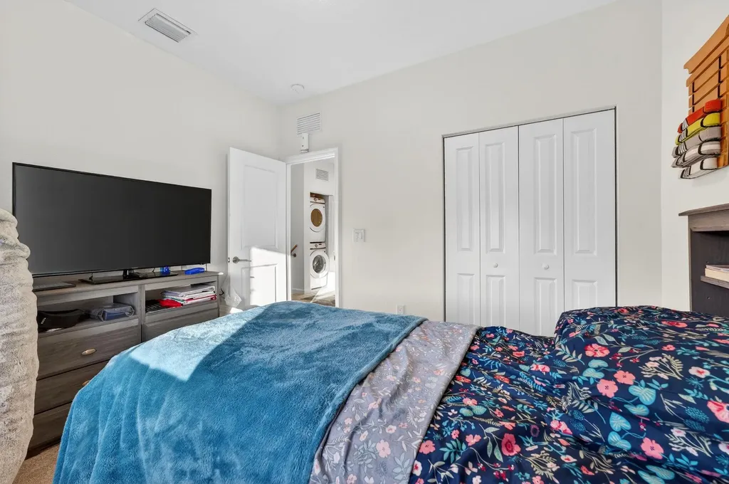 4668 NW 120th Way Coral Springs FL 33076