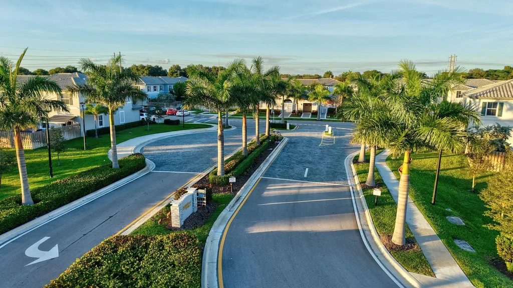 4668 NW 120th Way Coral Springs FL 33076