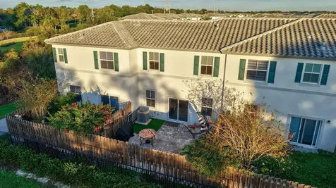 4668 NW 120th Way Coral Springs FL 33076