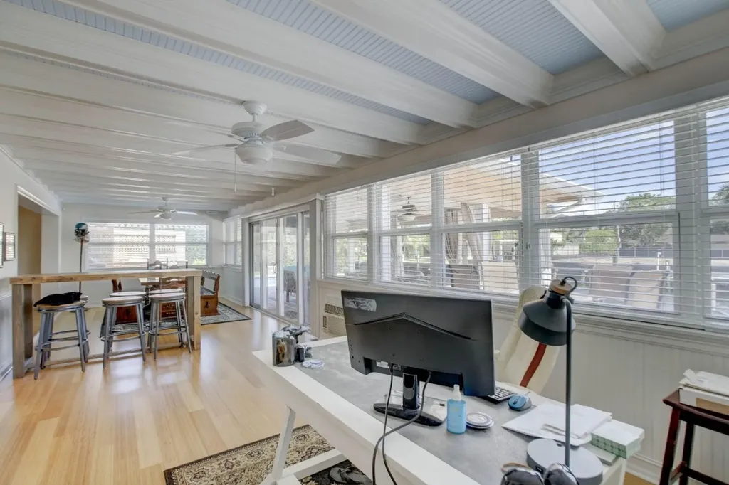 1920 Waters Edge Pompano Beach FL 33062