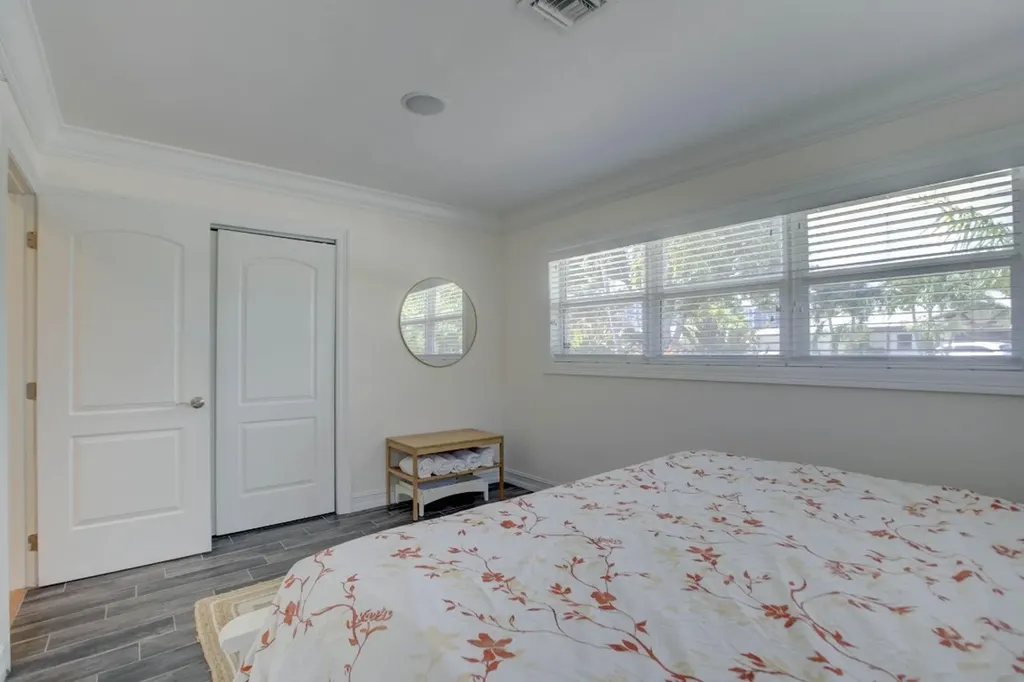 1920 Waters Edge Pompano Beach FL 33062