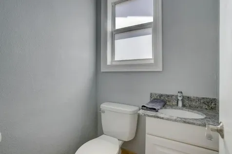 1920 Waters Edge Pompano Beach FL 33062