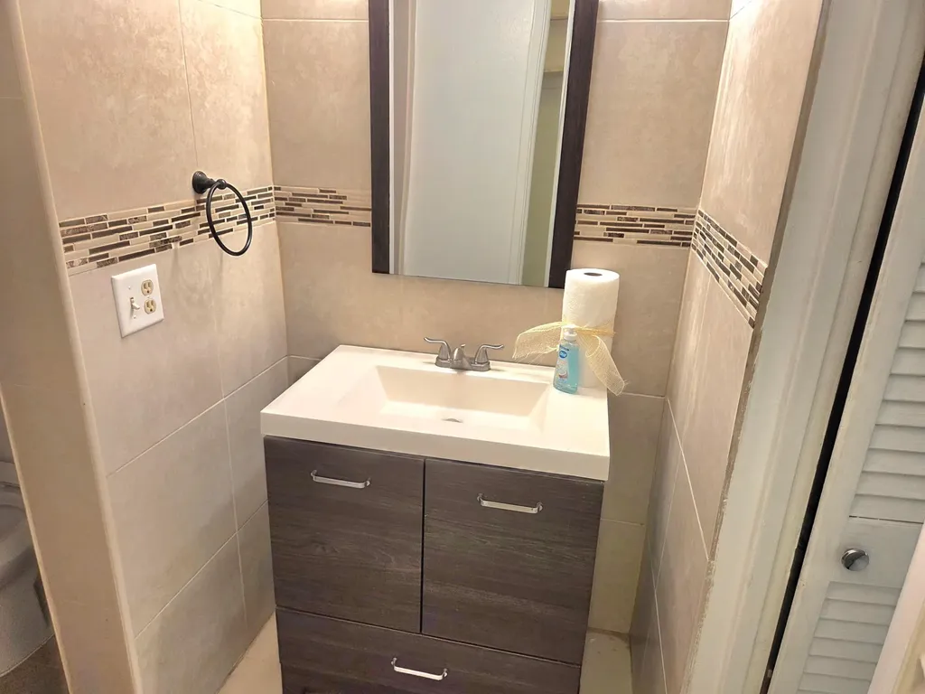1971 SE 5th Court Pompano Beach FL 33060