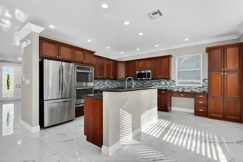 9115 Dupont Place Wellington FL 33414