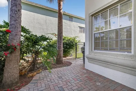 9115 Dupont Place Wellington FL 33414