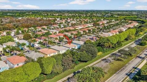 9115 Dupont Place Wellington FL 33414
