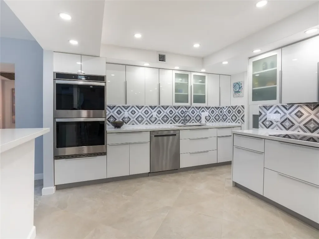 2850 N Palm Aire Drive Pompano Beach FL 33069