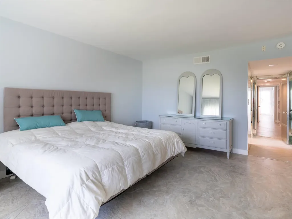 2850 N Palm Aire Drive Pompano Beach FL 33069