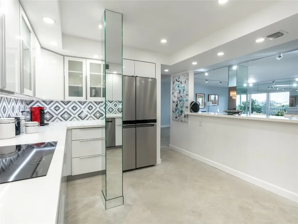 2850 N Palm Aire Drive Pompano Beach FL 33069