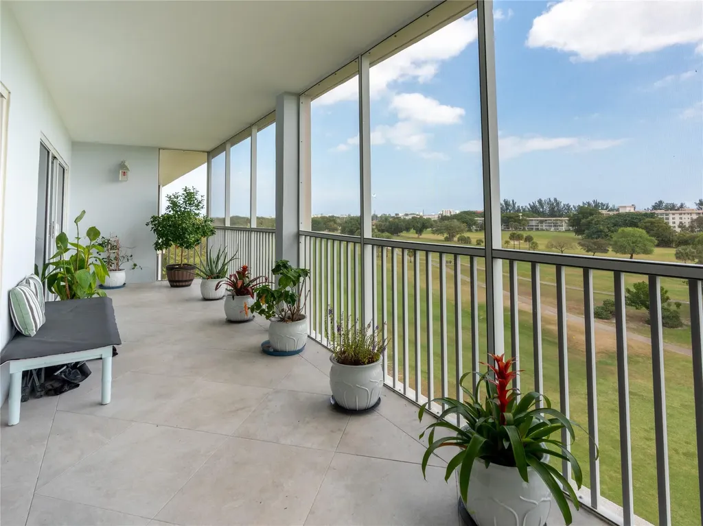 2850 N Palm Aire Drive Pompano Beach FL 33069