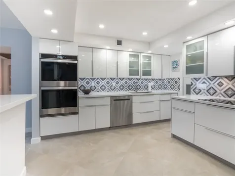 2850 N Palm Aire Drive Pompano Beach FL 33069