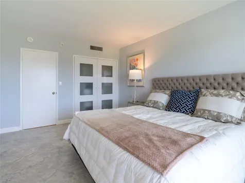 2850 N Palm Aire Drive Pompano Beach FL 33069