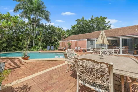 9700 NW 28th Street Hollywood FL 33024