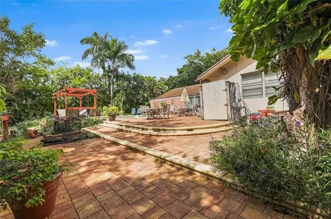 9700 NW 28th Street Hollywood FL 33024