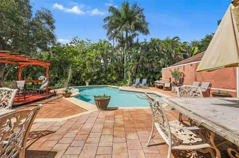 9700 NW 28th Street Hollywood FL 33024