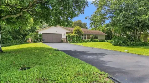 9700 NW 28th Street Hollywood FL 33024