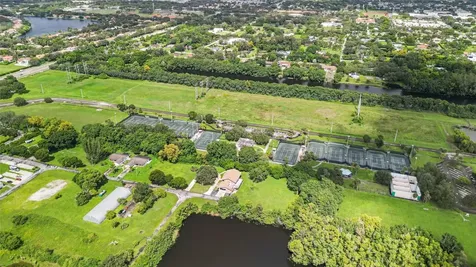 9700 NW 28th Street Hollywood FL 33024