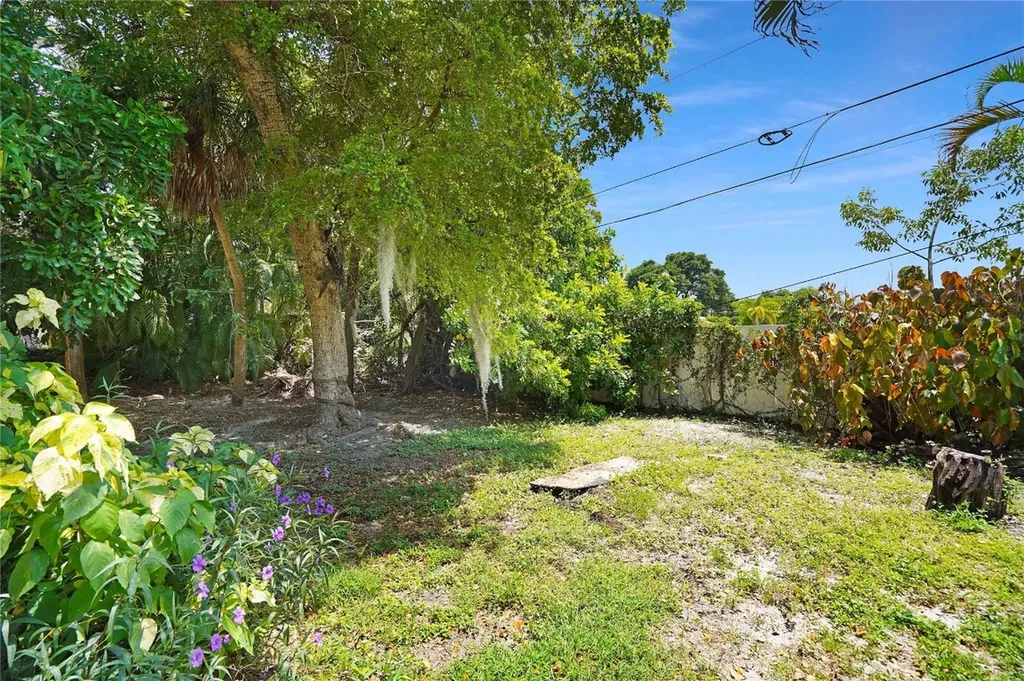 100 SE 21st Street Fort Lauderdale FL 33316
