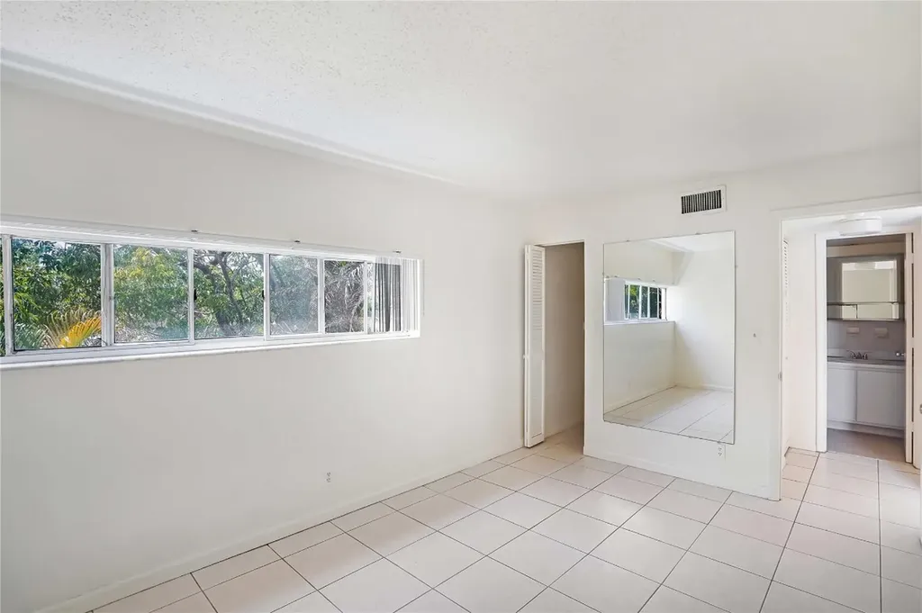 100 SE 21st Street Fort Lauderdale FL 33316