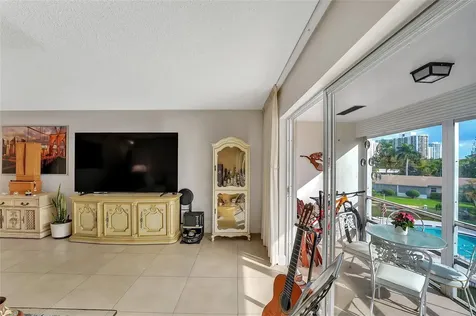 700 Layne Boulevard Hallandale Beach FL 33009