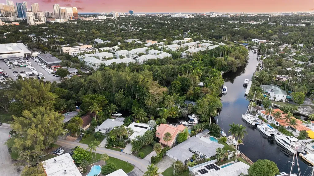 281 Kennelworth Place Fort Lauderdale FL 33312