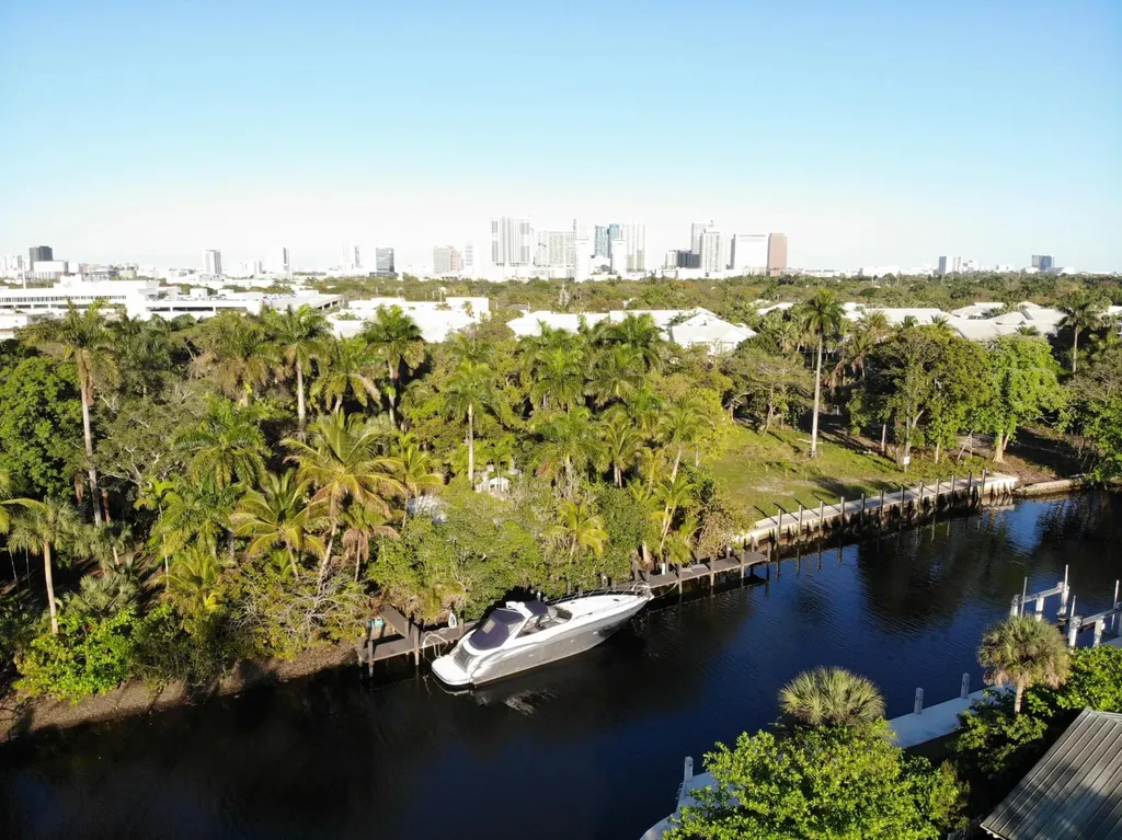 281 Kennelworth Place Fort Lauderdale FL 33312