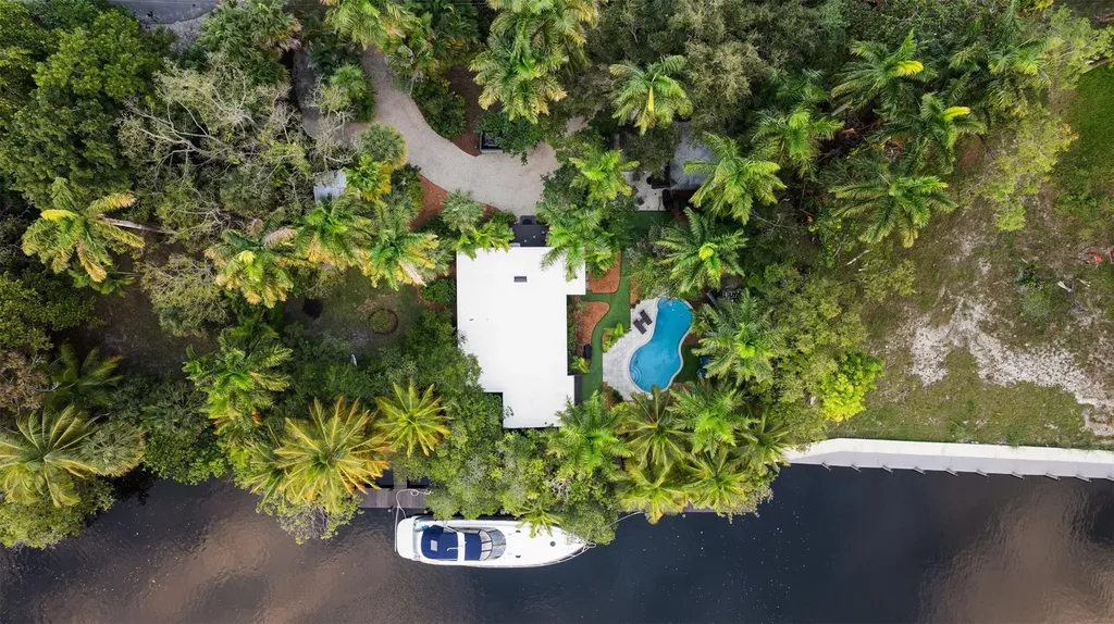 281 Kennelworth Place Fort Lauderdale FL 33312