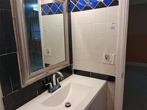 1349 Seaview North Lauderdale FL 33068