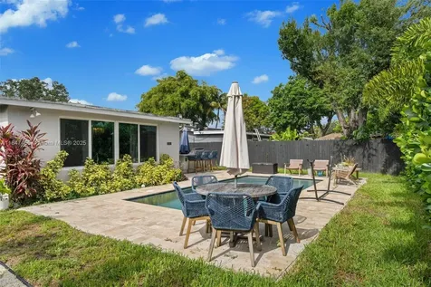 6351 Moseley Street Hollywood FL 33024
