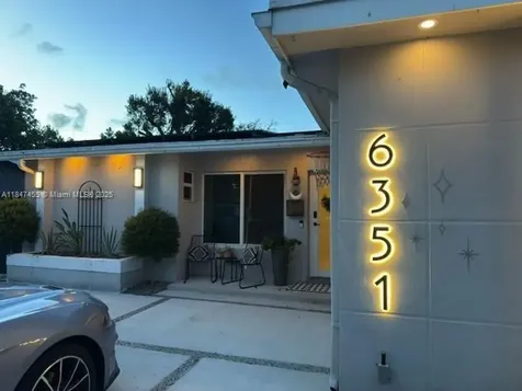 6351 Moseley Street Hollywood FL 33024