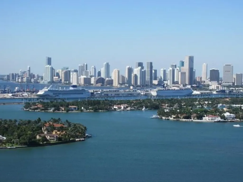 Miami Beach FL 33139