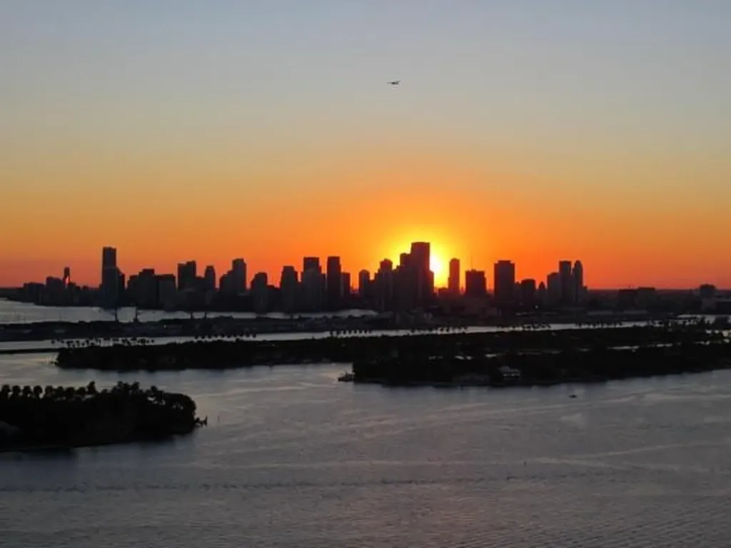 Miami Beach FL 33139