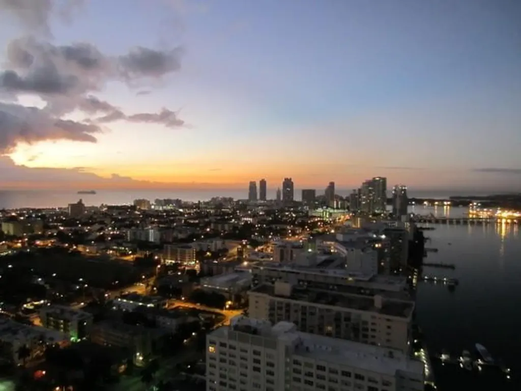 Miami Beach FL 33139