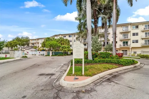 1900 Oceanwalk Lane Lauderdale By The Sea FL 33062