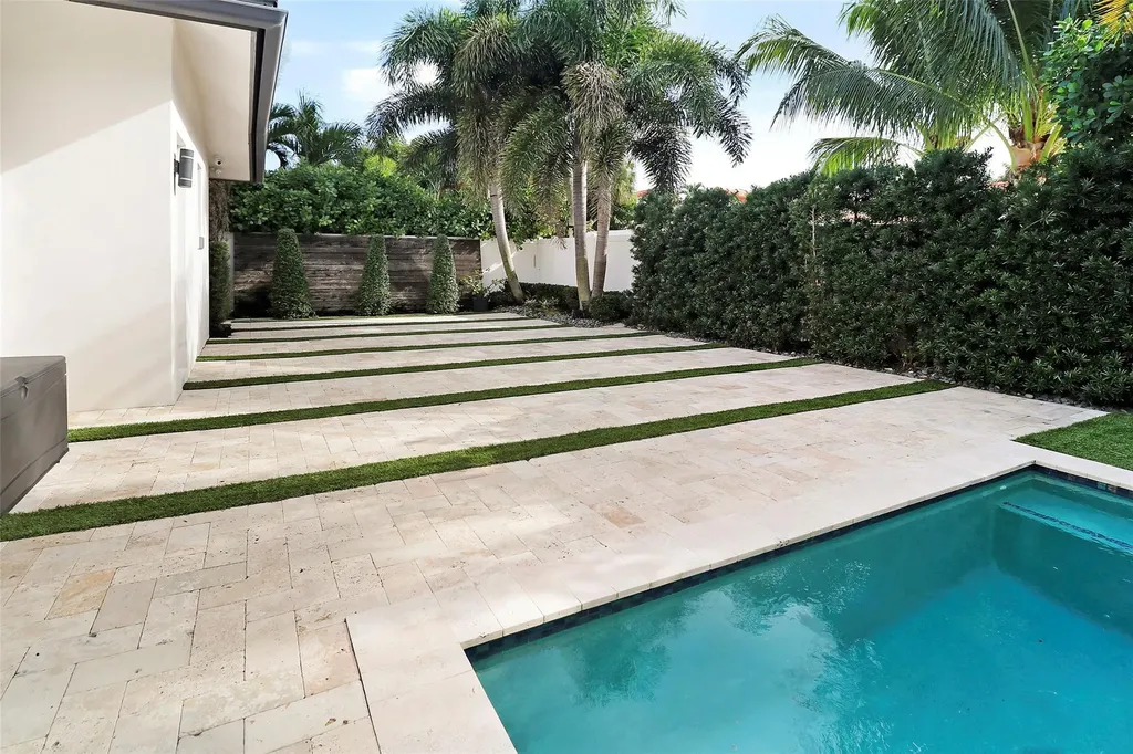 740 SW 18th Street Boca Raton FL 33486