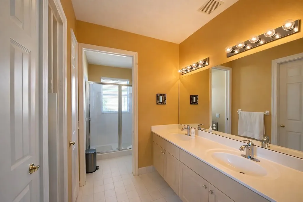 1381 Beacon Circle Wellington FL 33414