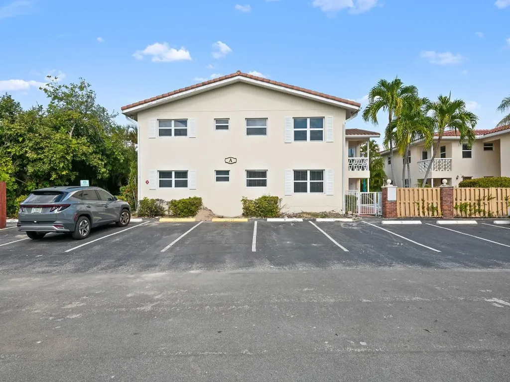 2591 NE 55th Court Fort Lauderdale FL 33308